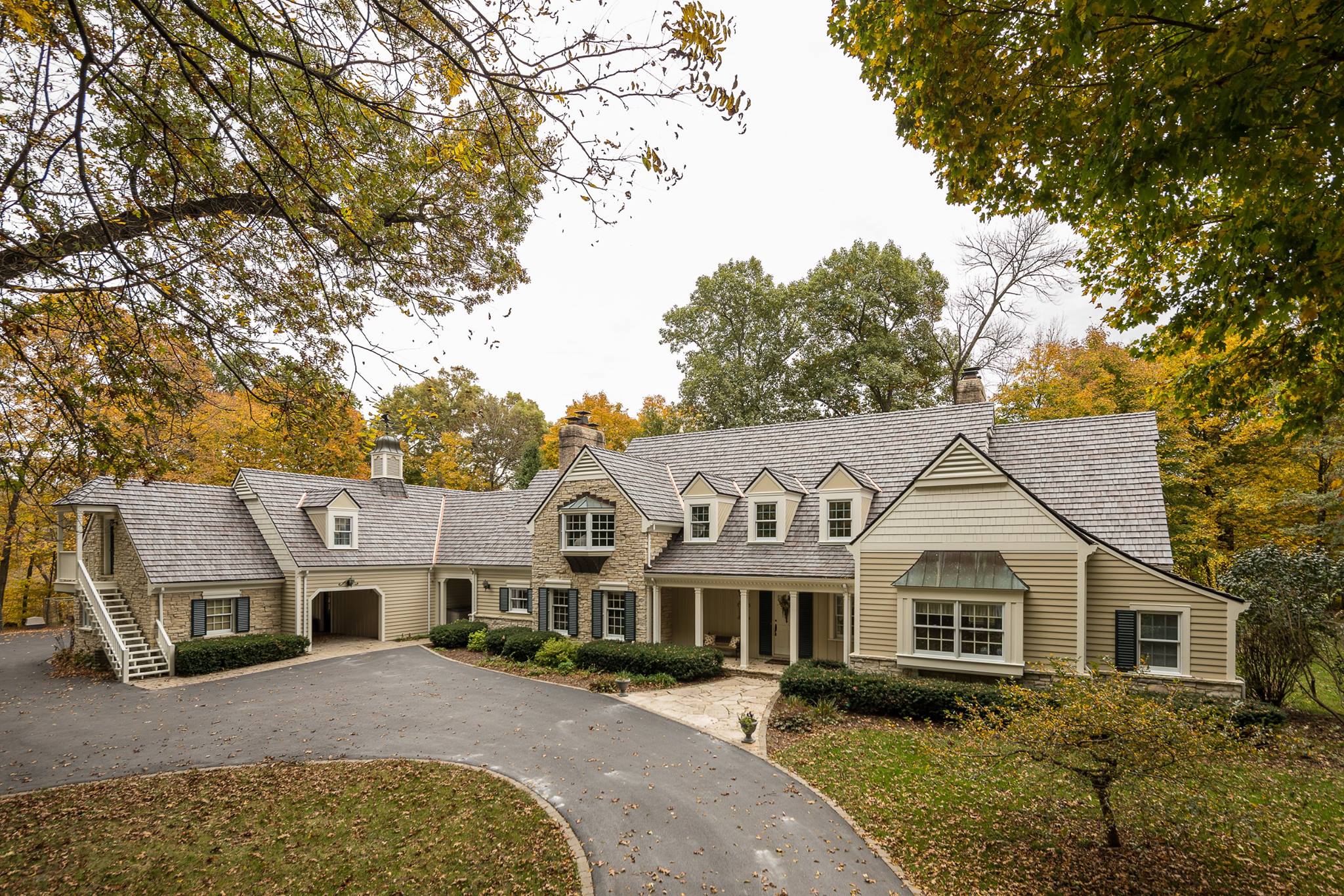 Cedar Shake Roofing in Minnesota Pros, Cons, and Cost